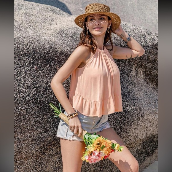 #132 Solid Ruffled Flowy Peachy Top with adjustable tie Halter Neck 100% Viscose - Picture 3 of 5